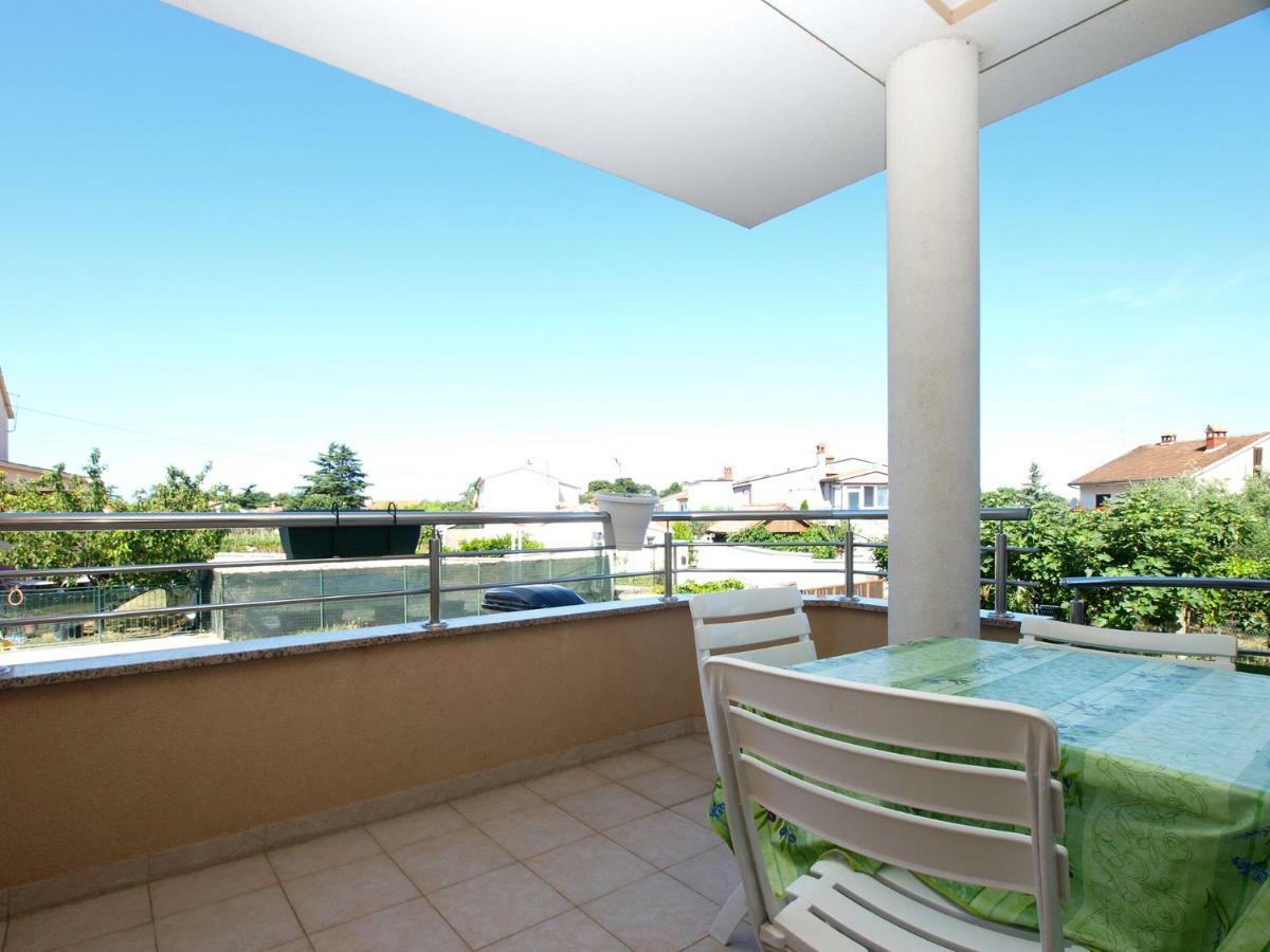 Apartments Majda 1932 Fazana Exterior photo